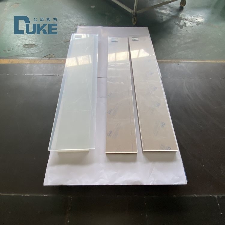 Foglio acrilico fuso di grado ottico Duke 100% vergine Mitsubishi MMA Alta chiarezza 92% Specchio Precisione 10mm 2mm UV Plastico stampabile