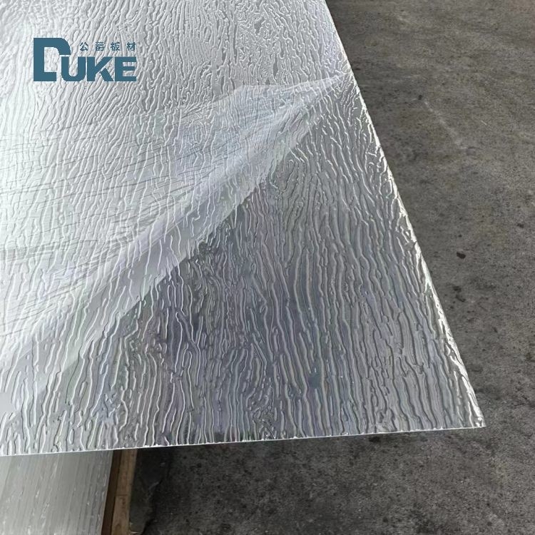 Carta acrilica a strisce trasparente a forma di V, resistente alle sostanze chimiche, spessore di 6 mm e 10 mm, con un design resistente
