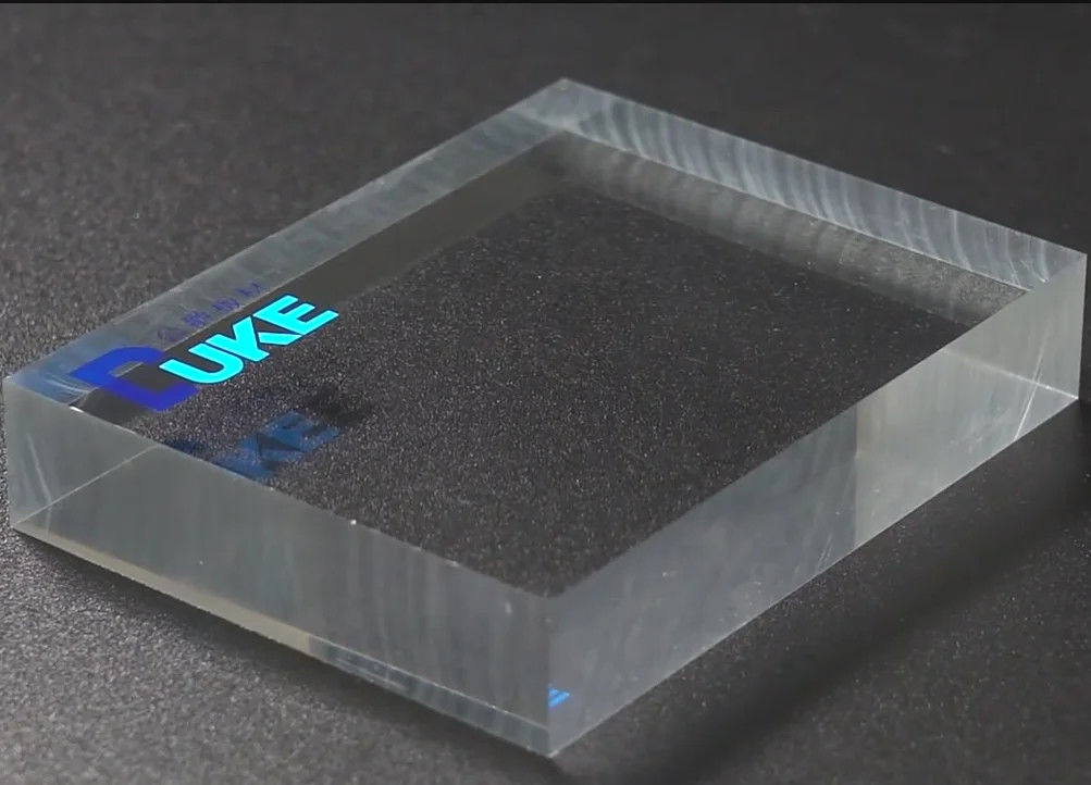 Lastra acrilica colata MMA vergine Mitsubishi Grade 92% trasmissione della luce alta chiarezza taglio su misura