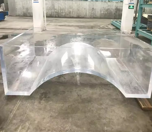 Sistema di pannelli murali in acrilico trasparente per piscine a sfioro Produzione personalizzata e servizio di taglio CNC