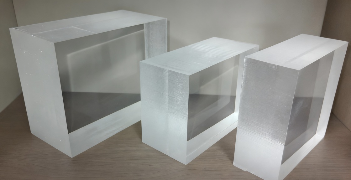 Sistema di pannelli murali in acrilico trasparente per piscine a sfioro Produzione personalizzata e servizio di taglio CNC